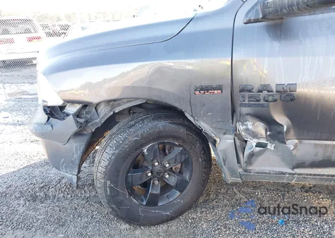 2023 Ram 1500 Classic Tradesman 4X4 5'7 Box из США, поврежденный, VIN 3C6RR7KTXPG669256